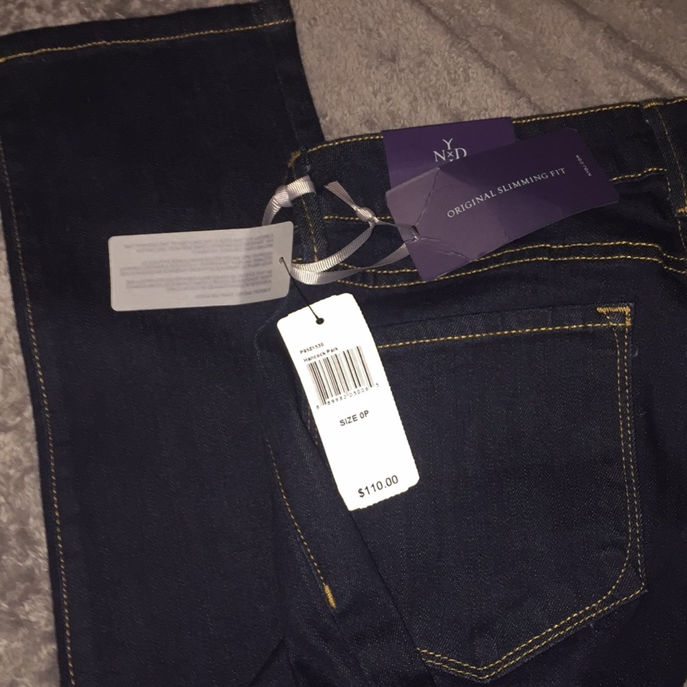 Jeans - Picture 3 of 4